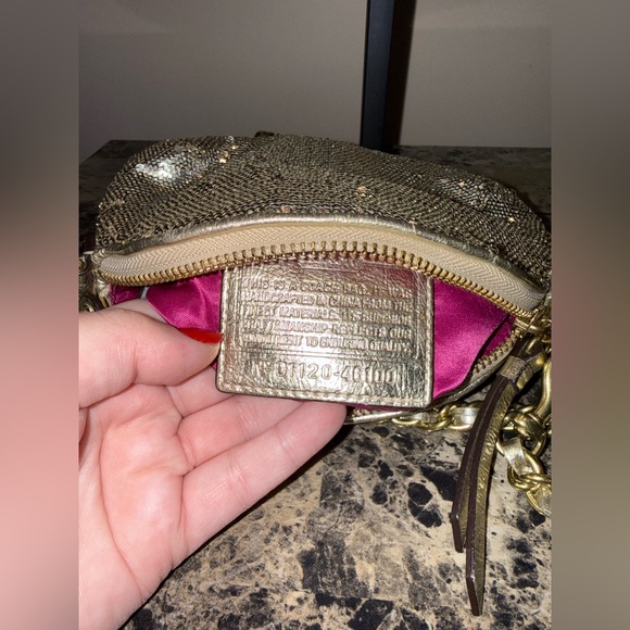 ❌RESERVED❌Coach Poppy Sequin Bow Gold Crossbody Bag - Picture 11 of 12